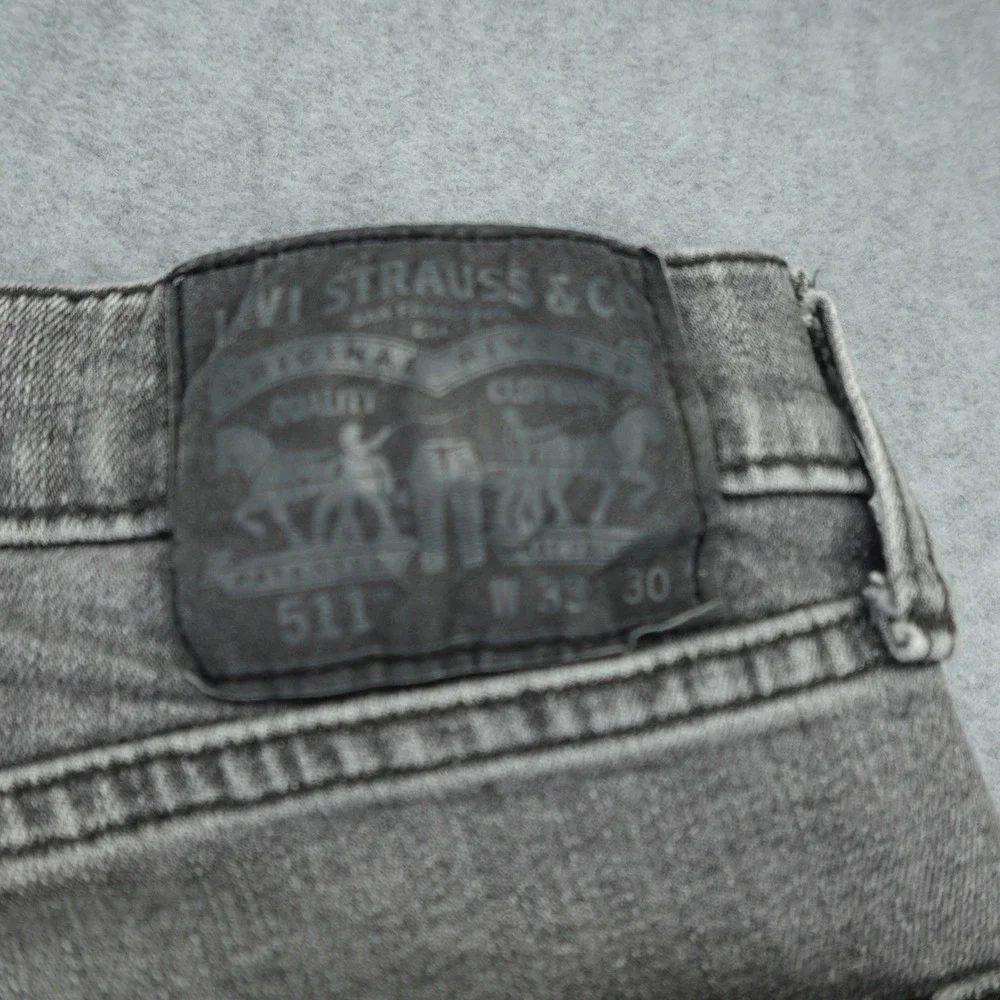 Levis 511 Jeans Mens 33x30 (meas. 32x29)Gray Faded Slim Fit WaterLess Denim